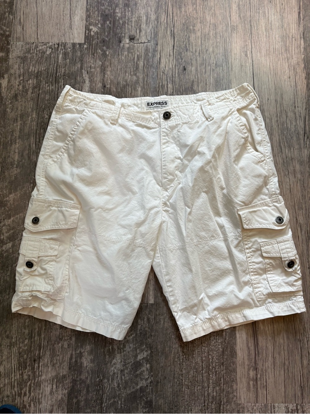 Express White Cargo Shorts with Multiple Pockets